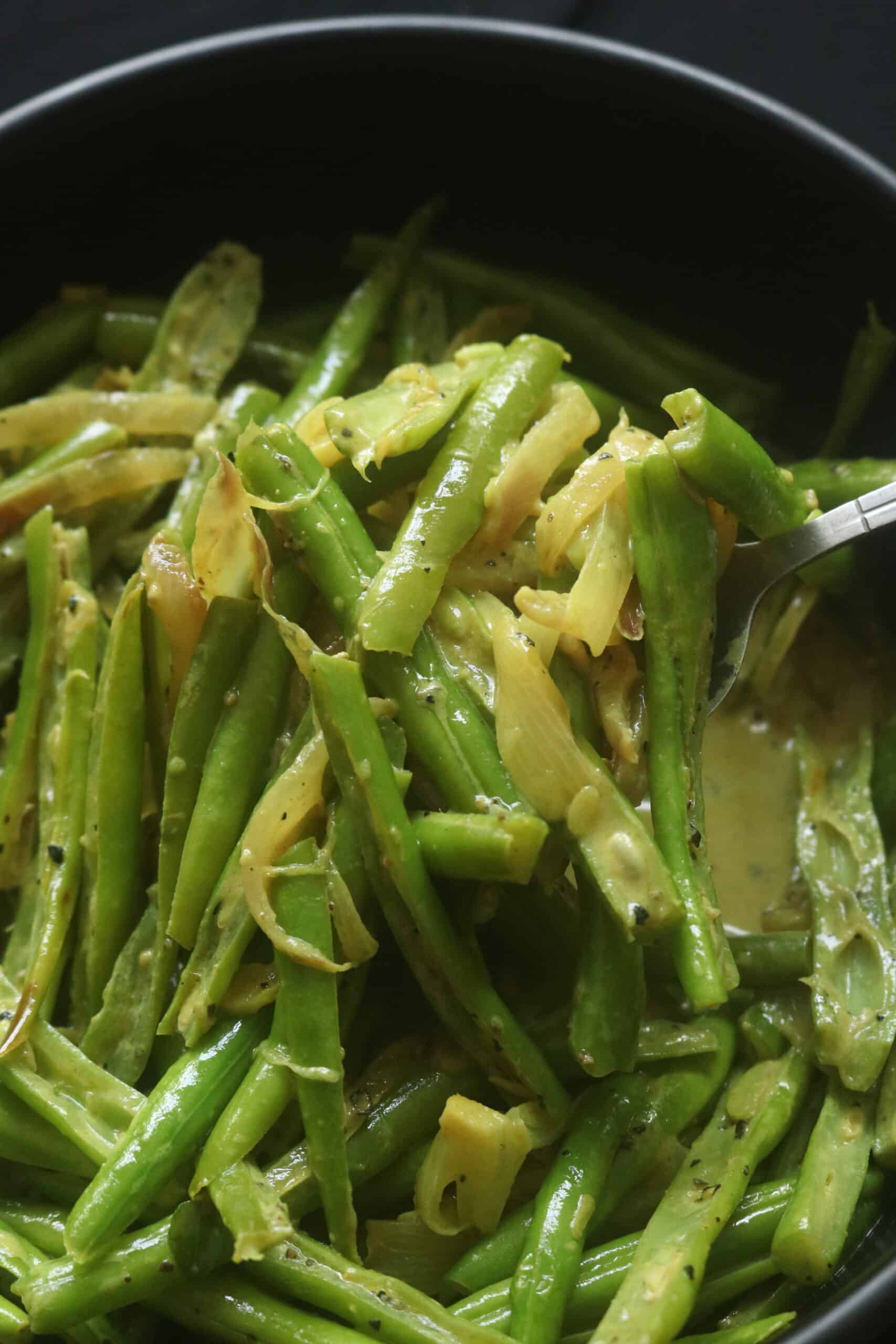 creamy beans curry with cumin and pepper.