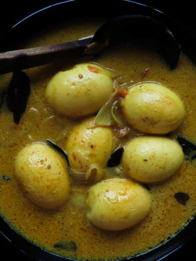 Easy Sri Lankan egg curry(mildly spiced). | ISLAND SMILE