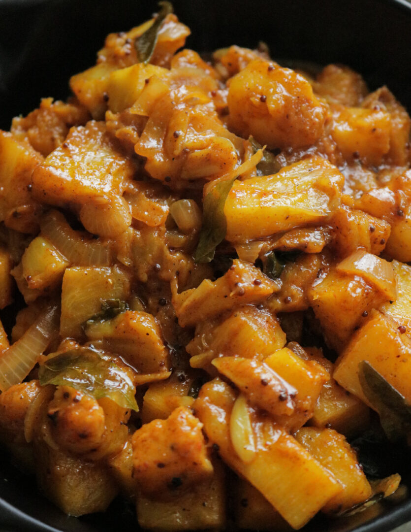 spicy pineapple curry | Sri Lankan, sinhalease style. | ISLAND SMILE