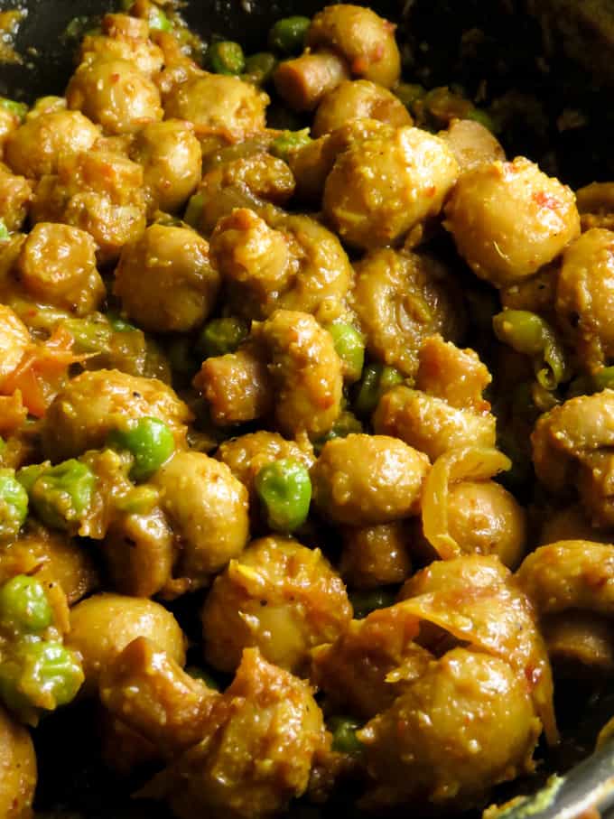 mushroom peas masala curry(Indian recipe). | ISLAND SMILE