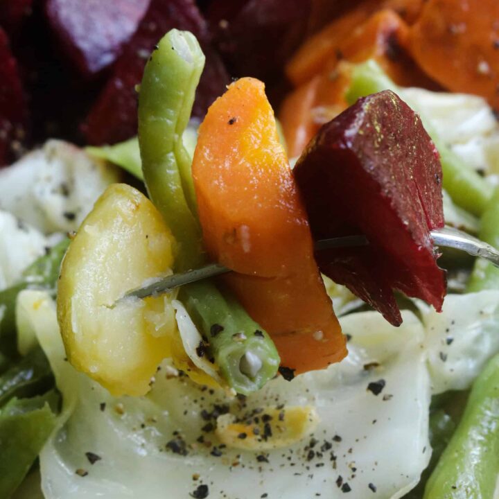 how to boil vegetables with seasoning.